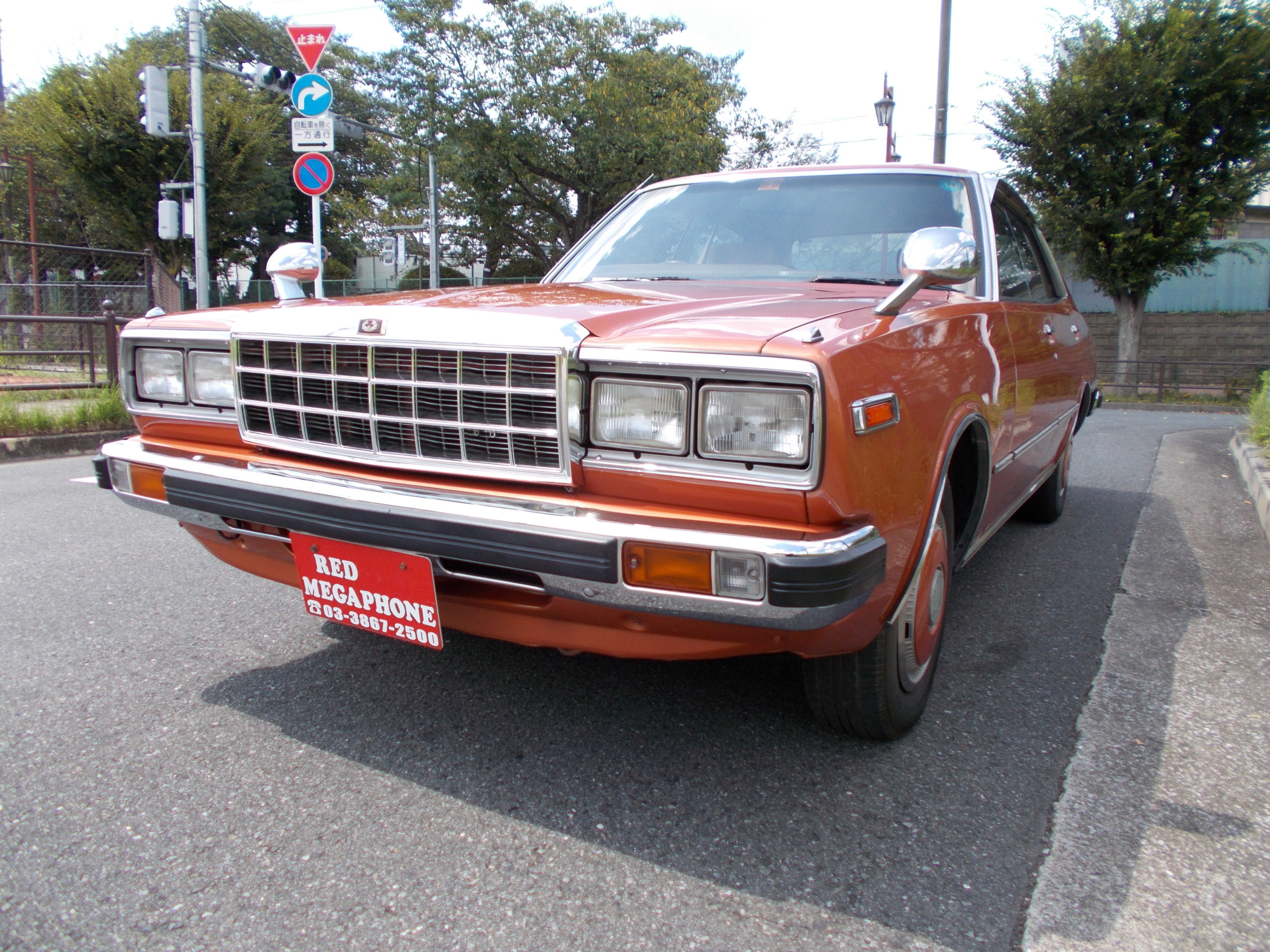 昭和５４年日産２３１型ローレル メダリスト フルオリジナル レッドメガフォン