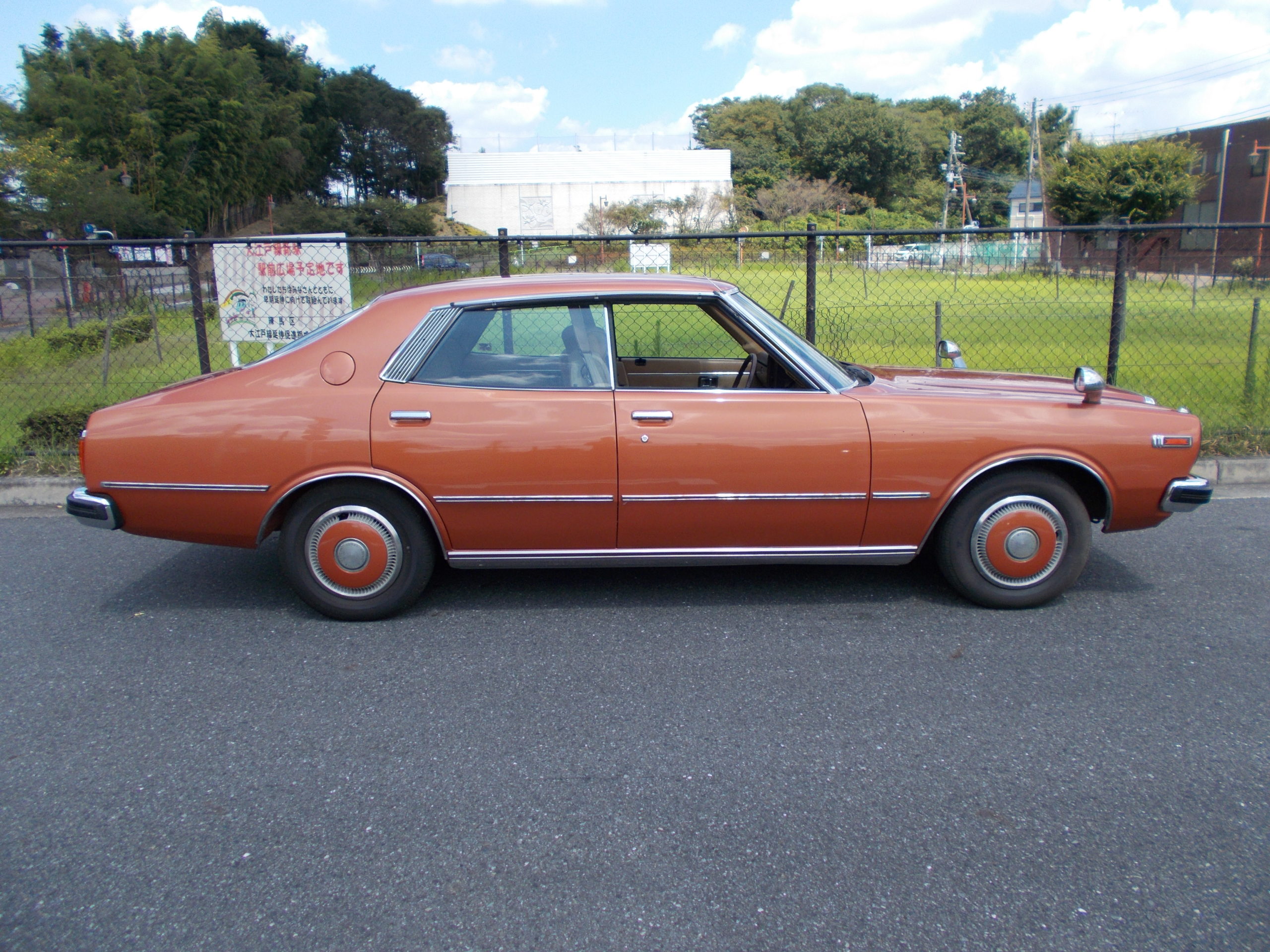 昭和５４年日産２３１型ローレル メダリスト フルオリジナル レッドメガフォン